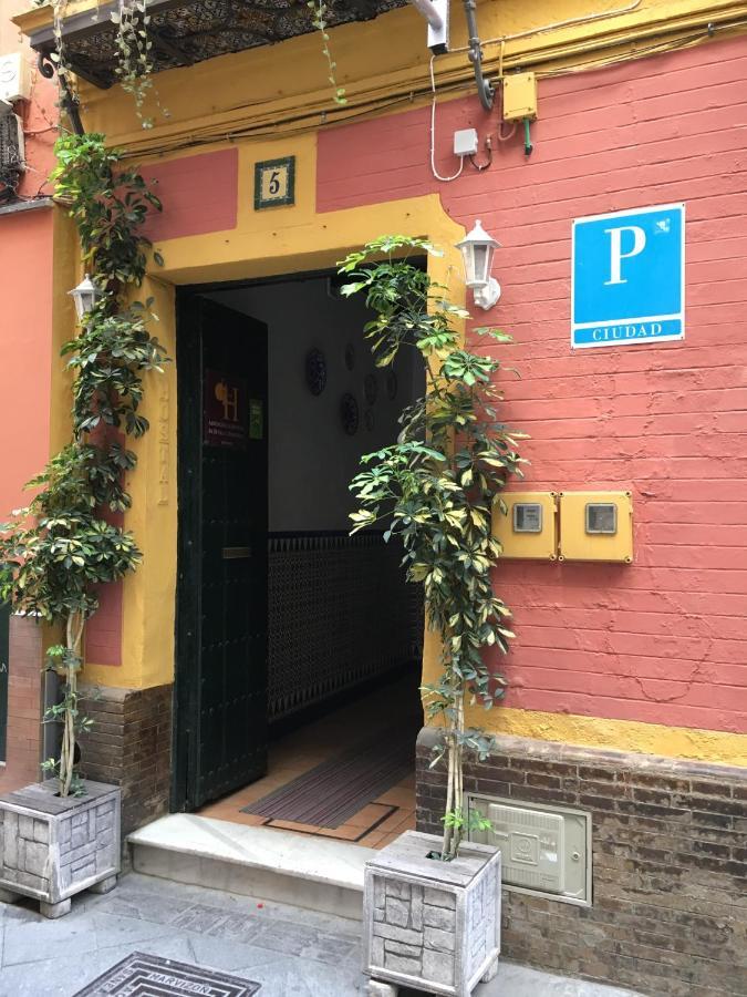 Pension Lisdos Sevilla Exterior foto