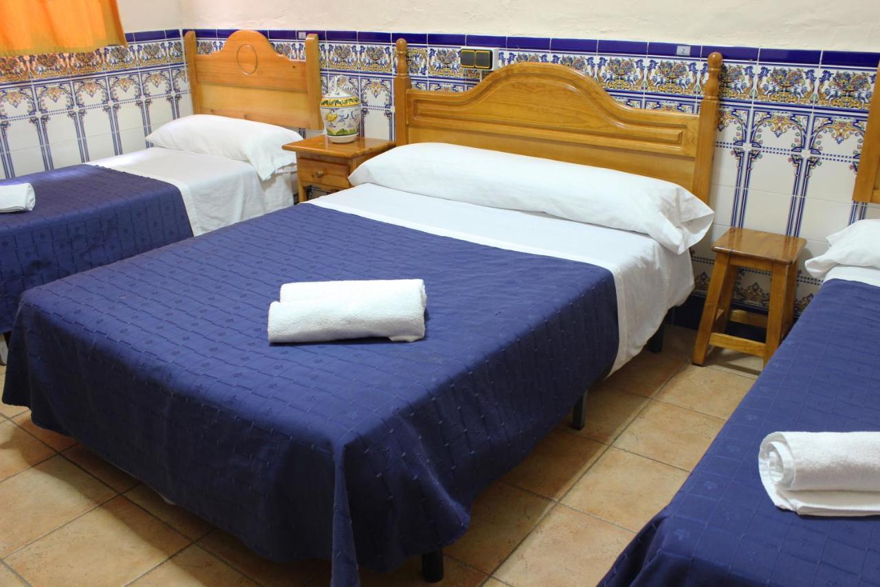 Pension Lisdos Sevilla Exterior foto